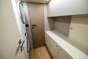 2024 Absolute Navetta 64 thumbnail 91