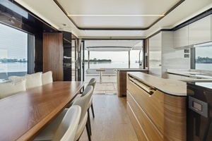 2024 Absolute Navetta 64 thumbnail 34