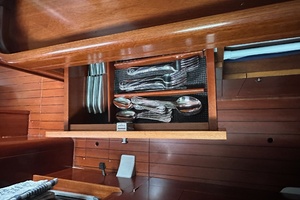 2005 Beneteau 42 CC thumbnail 16