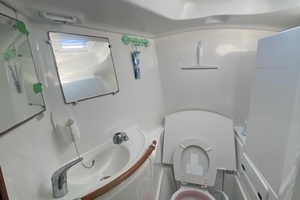 2005 Beneteau 42 CC thumbnail 20