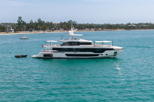 118FT (35.97M) AZIMUT