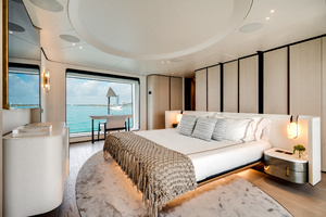 118FT (35.97M) AZIMUT