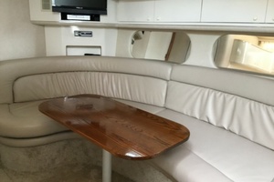 1995 Sea Ray Sun Dancer 370 thumbnail 13