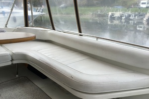 1995 Sea Ray Sun Dancer 370 thumbnail 9