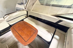 28ft Regal Yacht For Sale