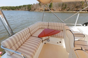 2016 Sabre 42 Fly Bridge Sedan thumbnail 25