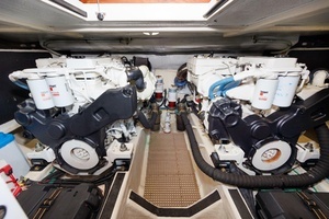2016 Sabre 42 Fly Bridge Sedan thumbnail 35