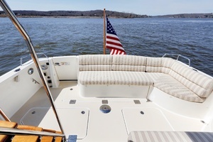 2016 Sabre 42 Fly Bridge Sedan thumbnail 23