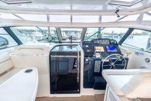 2007 Tiara Yachts 3800 Open thumbnail 13