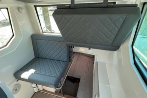 2020 Axopar 28 Cabin thumbnail 23