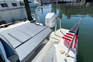 2020 Axopar 28 Cabin thumbnail 16