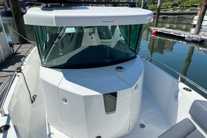 2020 Axopar 28 Cabin thumbnail 12