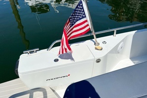 2020 Axopar 28 Cabin thumbnail 17