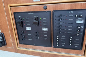 SIRENIA  35ft Gemini Yacht For Sale