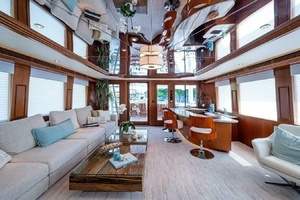 2003 Hatteras 100 Raised Pilothouse thumbnail 4