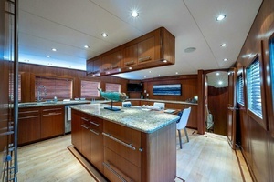 2003 Hatteras 100 Raised Pilothouse thumbnail 6