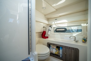 BLONDIE 35ft Sea Ray Yacht For Sale