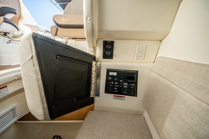 BLONDIE 35ft Sea Ray Yacht For Sale