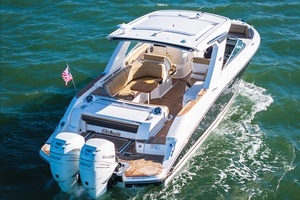 BLONDIE 2023 Sea Ray SLX 350 Outboard Yacht For Sale in Fort Myers FL