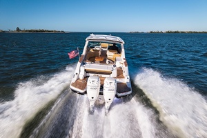 BLONDIE 35ft Sea Ray Yacht For Sale