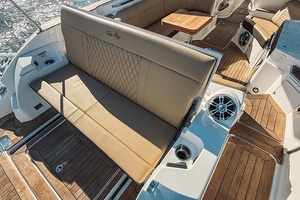 BLONDIE 35ft Sea Ray Yacht For Sale