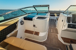 BLONDIE 35ft Sea Ray Yacht For Sale