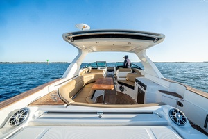 BLONDIE 35ft Sea Ray Yacht For Sale