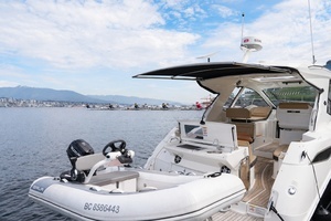 2019 Sea Ray Sundancer 350 Coupe thumbnail 4