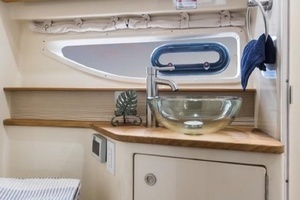 2019 Sea Ray Sundancer 350 Coupe thumbnail 13