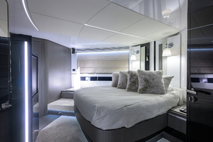 70ft Azimut Yacht For Sale