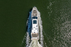 70FT (21.34M) AZIMUT