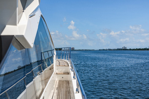 70FT (21.34M) AZIMUT