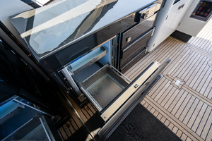 70FT (21.34M) AZIMUT