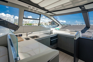 70FT (21.34M) AZIMUT