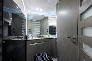 2019 Azimut S7 thumbnail 98