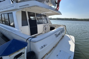 Never Satisfied 47ft Bayliner Yacht For Sale