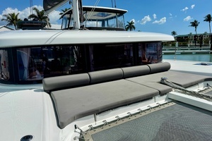 2017 Lagoon 42 OV thumbnail 3