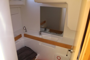 Avery J 35ft Beneteau Yacht For Sale