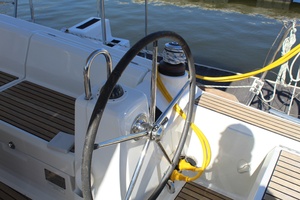 Avery J 35ft Beneteau Yacht For Sale