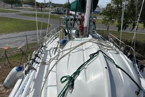 BRICK HOUSE 39ft Valiant Yacht For Sale