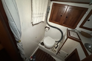 BRICK HOUSE 39ft Valiant Yacht For Sale