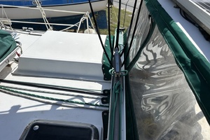 BRICK HOUSE 39ft Valiant Yacht For Sale