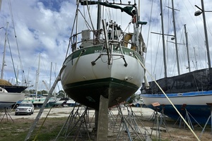 BRICK HOUSE 39ft Valiant Yacht For Sale