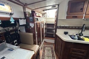 BRICK HOUSE 39ft Valiant Yacht For Sale