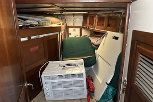 BRICK HOUSE 39ft Valiant Yacht For Sale