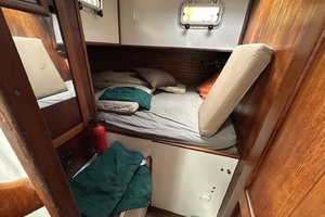 BRICK HOUSE 39ft Valiant Yacht For Sale