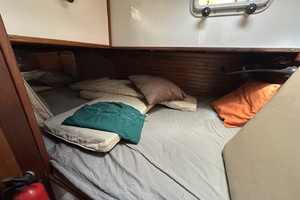 BRICK HOUSE 39ft Valiant Yacht For Sale