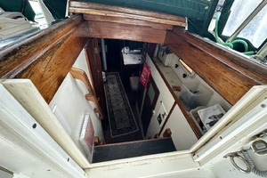 BRICK HOUSE 39ft Valiant Yacht For Sale