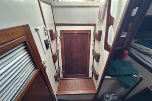 BRICK HOUSE 39ft Valiant Yacht For Sale