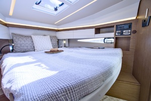 ZIA 37ft Jeanneau Yacht For Sale